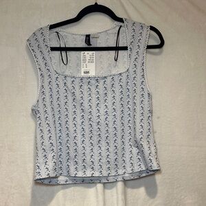 NWT! Floral Blue and White Women's Top